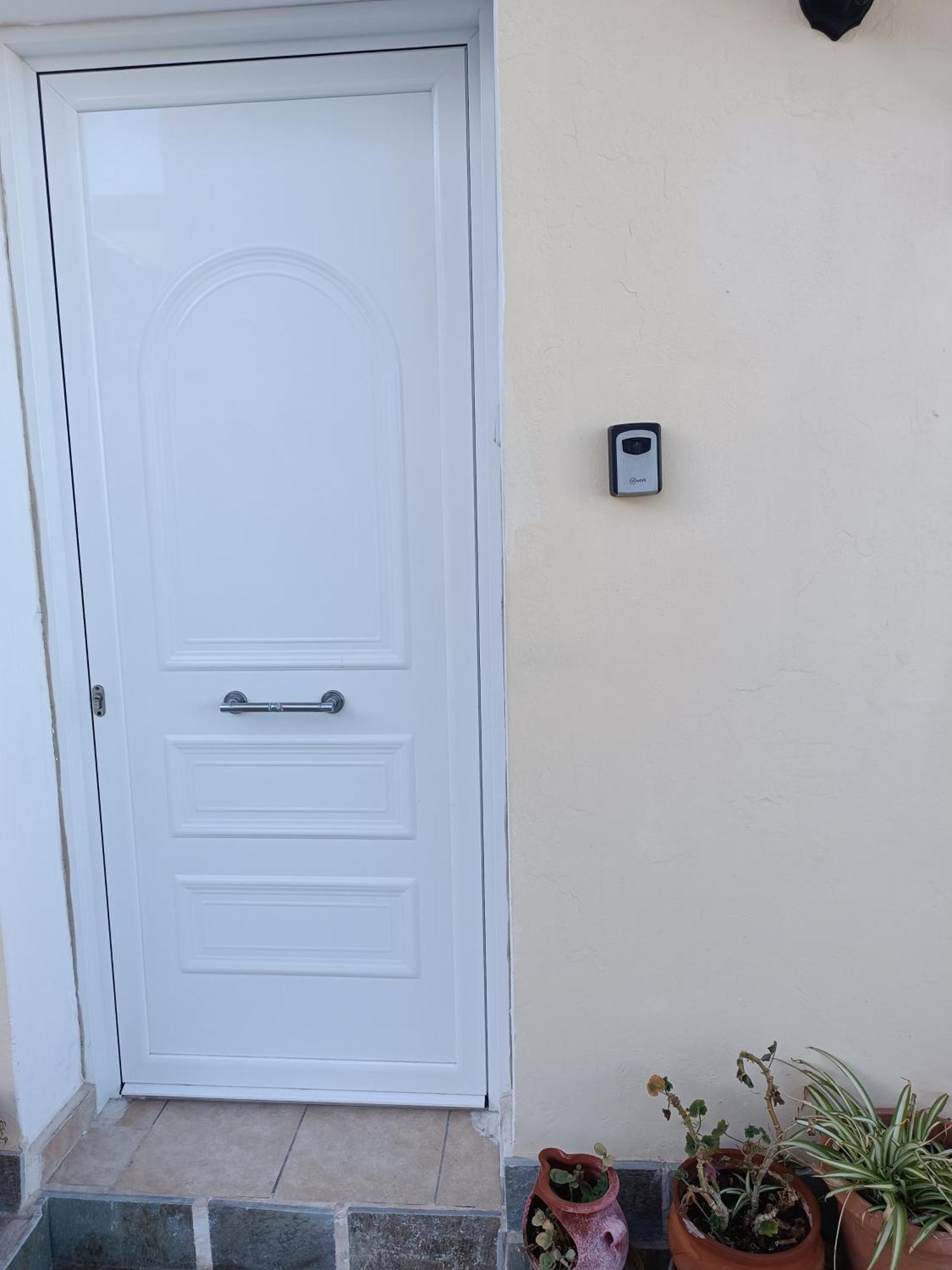 デルヴェニHouse Next To The Sea Sideアパートメント エクステリア 写真